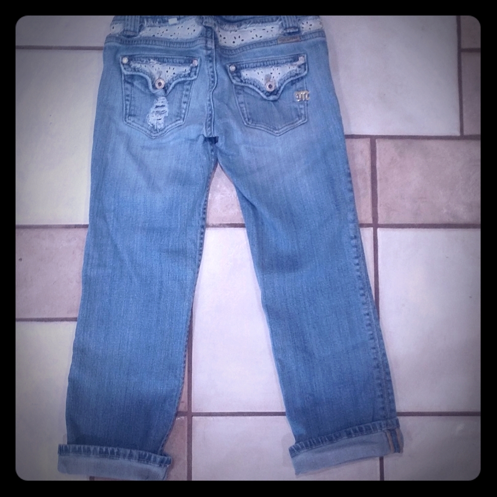 Miss Me Eyelet 26
